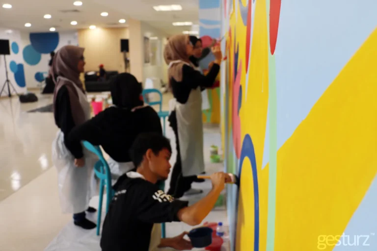 NPM CSR Rumah Ronald Mcdonald Mural Painting 17