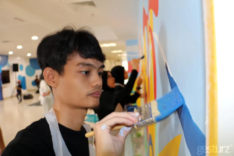 NPM CSR Rumah Ronald Mcdonald Mural Painting 2