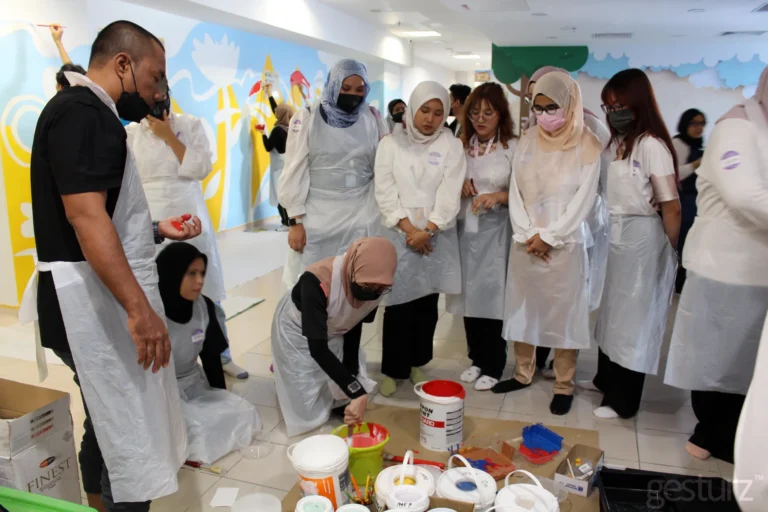 NPM CSR Rumah Ronald Mcdonald Mural Painting 36