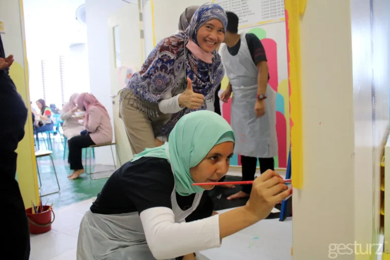 NPM CSR Rumah Ronald Mcdonald Mural Painting 37