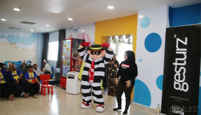 NPM CSR Rumah Ronald Mcdonald Mural Painting 48
