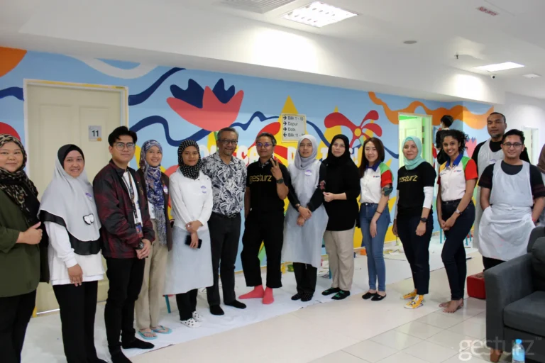 NPM CSR Rumah Ronald Mcdonald Mural Painting 56
